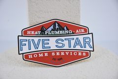 Miękka ultradźwiękowa wycinana silikonowa naszywka z płaskim nadrukiem logo