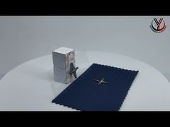 Przedstawiamy Silikonowe Etykiety Termotransferowe z 3-kolorowym Logo do Odzieży Dla Ciebie