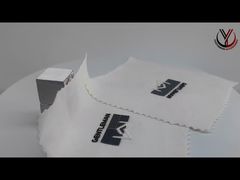 Obejrzyj: Wytłaczane etykiety termotransferowe z logo Phantom Colour do odzieży