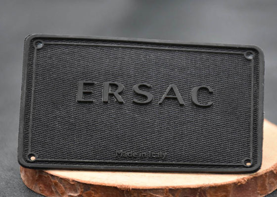 Etykiety termotransferowe z tkaniny diagonalnej dostosowane za pomocą drukowanych logo silikonowych