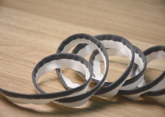 Specjalna taśma odblaskowa do zszycia na odzież