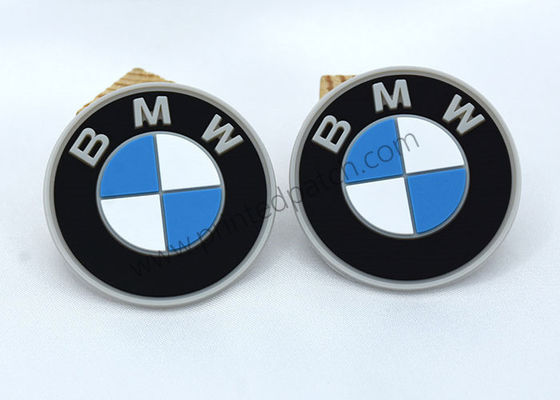 Niestandardowe gumowe naszywki z logo Wytłaczane naszywki BMW PVC na czapki
